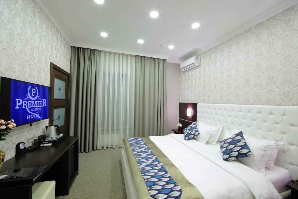 Premier Hotel 比什凯克 外观 照片