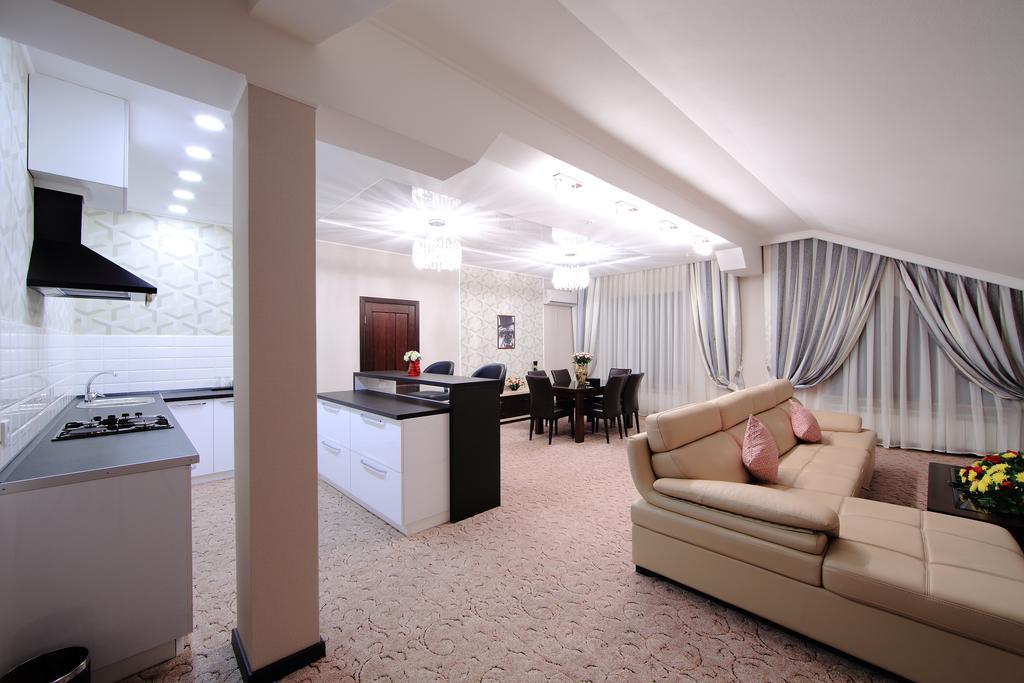 Premier Hotel 比什凯克 外观 照片