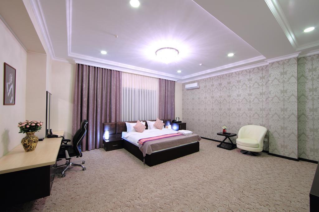 Premier Hotel 比什凯克 外观 照片