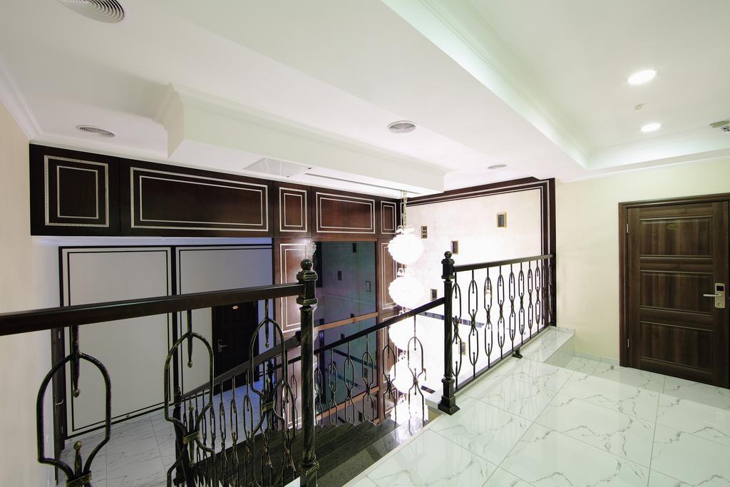Premier Hotel 比什凯克 外观 照片
